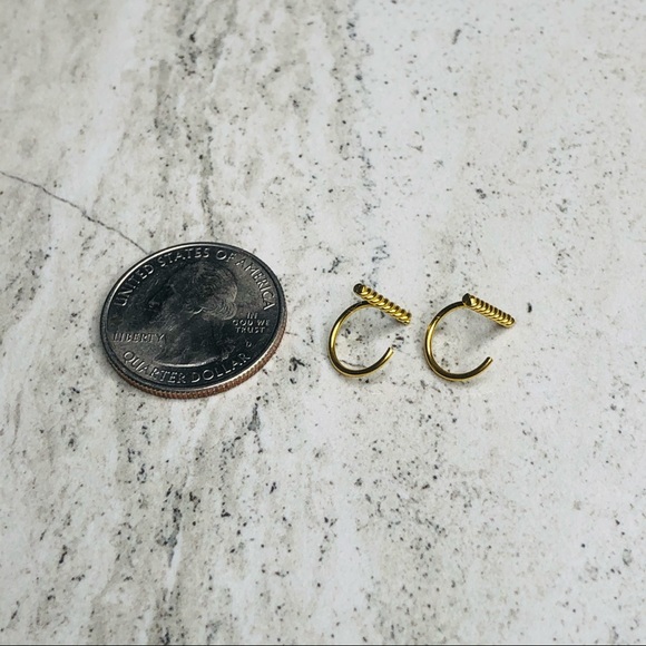 925 Sterling Silver Gold Twisted Bar Ear Cuff - Picture 6 of 14